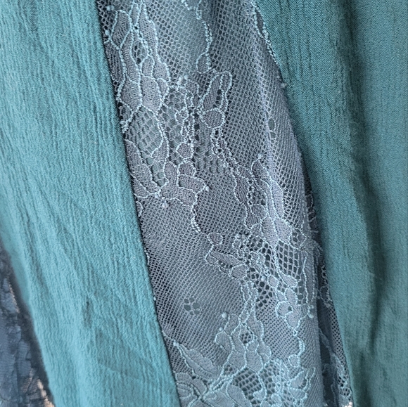 Xhilaration lady's mini dress..id#009 - Picture 5 of 8